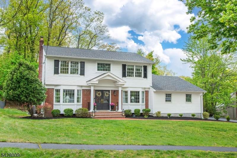 17 Westover Ter - Photo 1