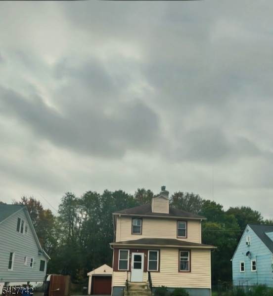 93 Raymond Ave - Photo 1