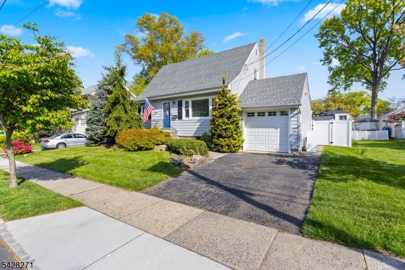 240 Beech Ave - Photo 1