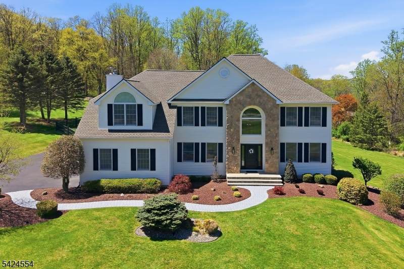 1 Samantha Ln - Photo 1