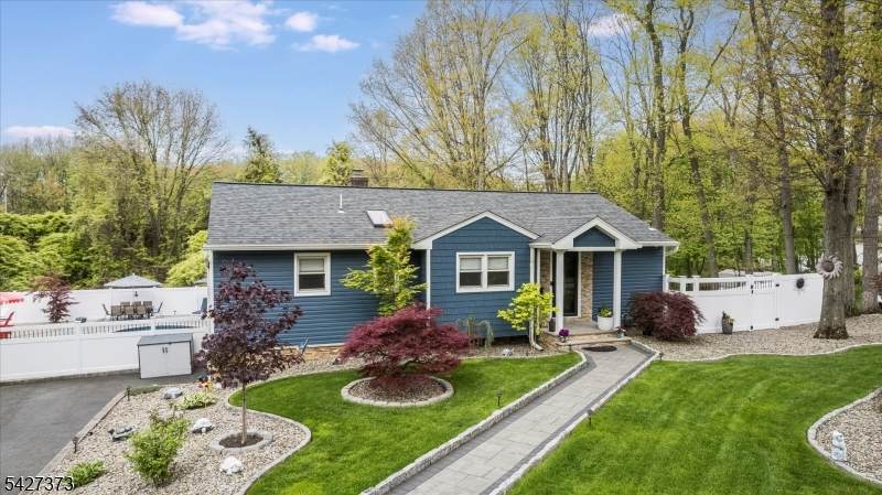 30 Foxcroft Rd - Photo 1