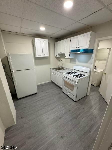 762 Main St - Photo 1
