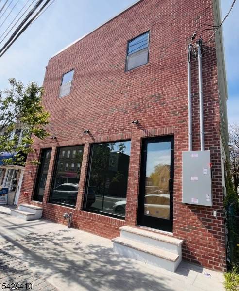 71 Franklin St - Photo 1