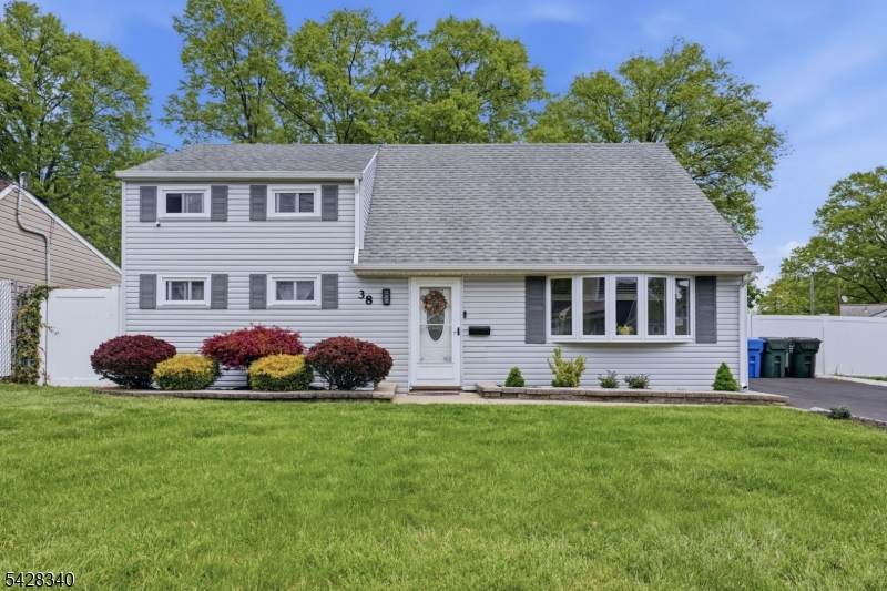 38 Wendy Rd - Photo 1