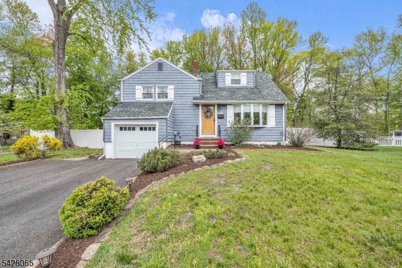 14 Meadow Dr - Photo 1