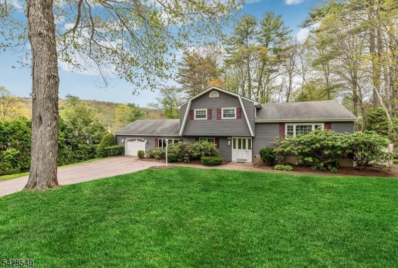 23 Monmouth Ave - Photo 1