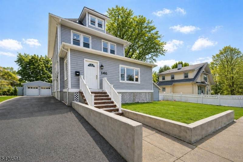 146 Poplar St - Photo 1