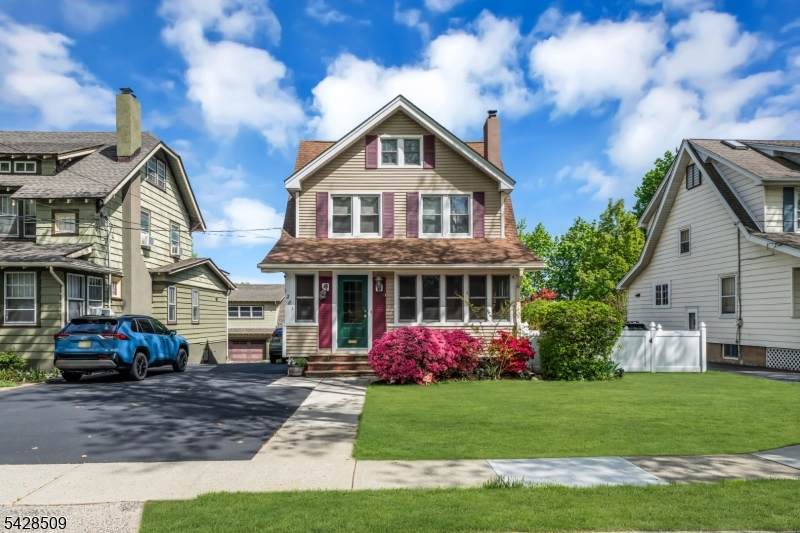 1281 Longfellow Ave - Photo 1