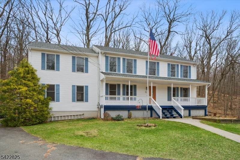315 Hudson Ave - Photo 1