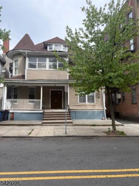 112 Shanley Ave - Photo 1