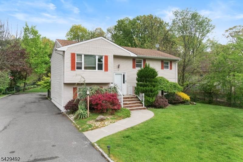 13 Fishel Rd - Photo 1