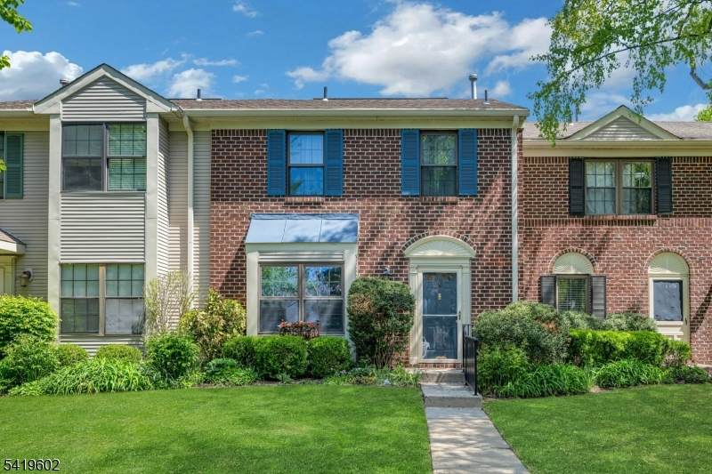 60 Woodward Ln - Photo 1