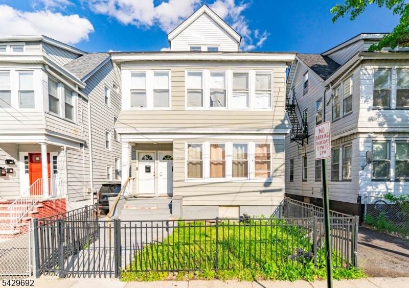 200 Munn Ave - Photo 1