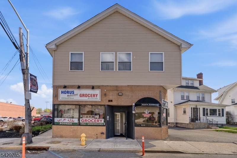 329 Broad St - Photo 1