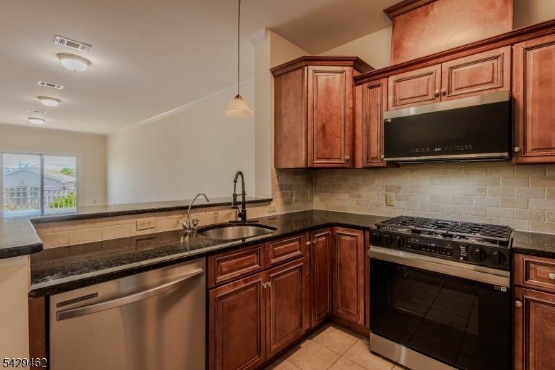 29 Freeman St - Photo 1