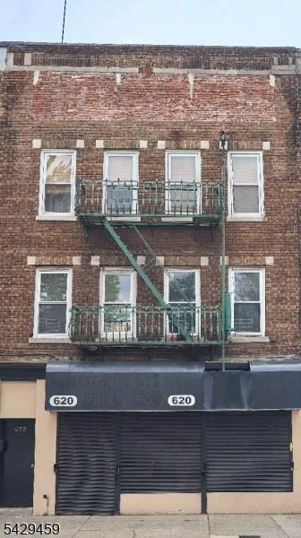 620 S Orange Ave - Photo 1