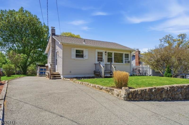 98 Rogers Dr - Photo 1