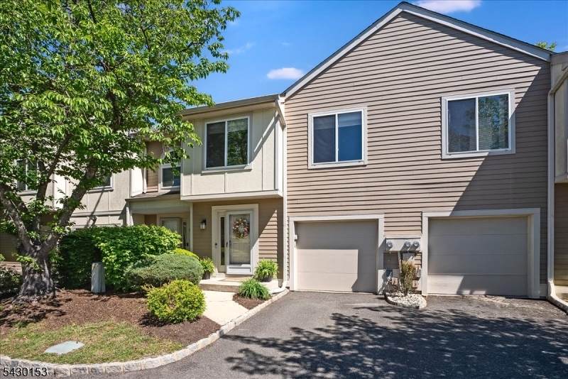 2103 Park Pl - Photo 1