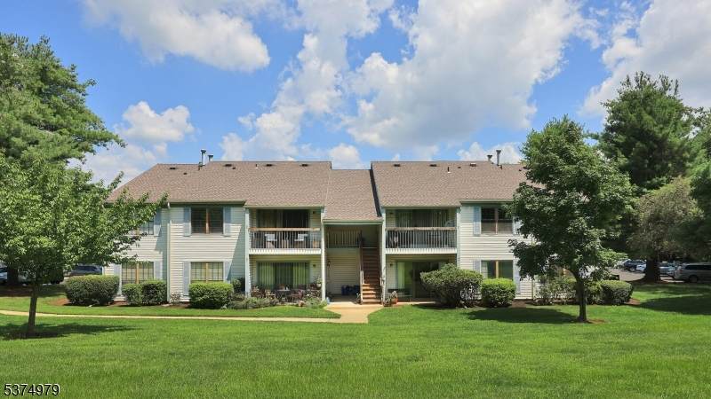 44 Crabapple Ln - Photo 1