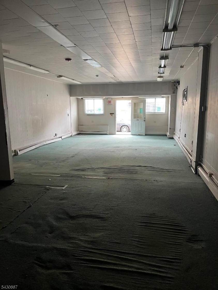 https://bt-photos.global.ssl.fastly.net/gsmls/orig_boomver_1_4026361-2.jpg