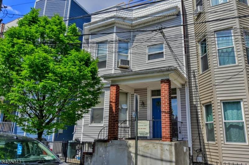 557 Hudson Ave - Photo 1