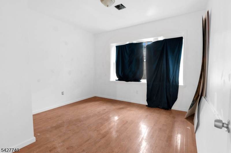 173 3Rd St - Photo 1