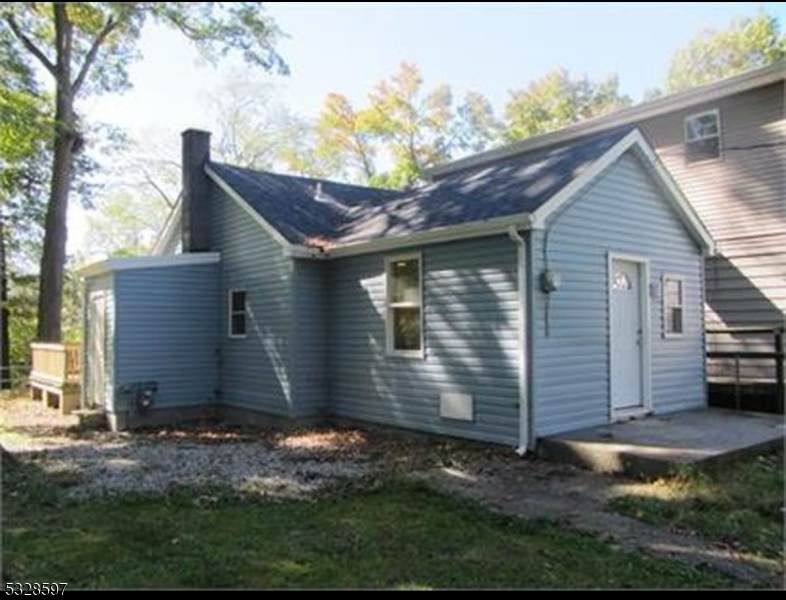 421 Riverside Dr - Photo 1