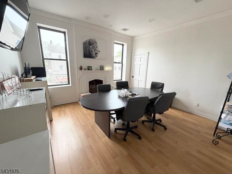 11 Somerset Pl - Photo 1