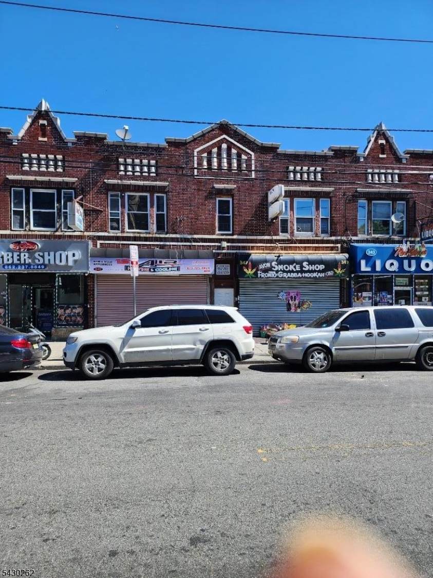 347 Avon Ave - Photo 1