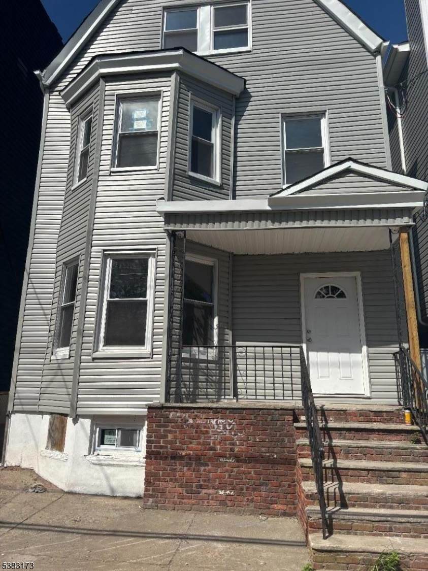 377 Littleton Ave - Photo 1