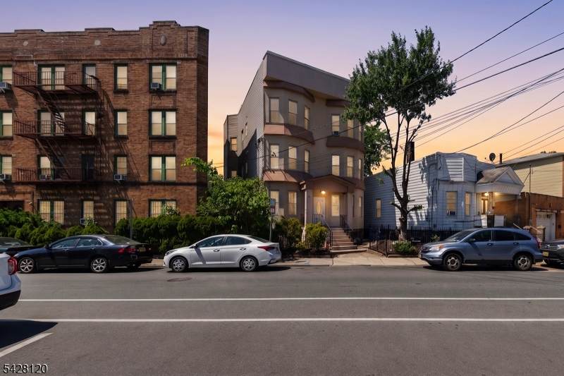9 Sanford Pl - Photo 1