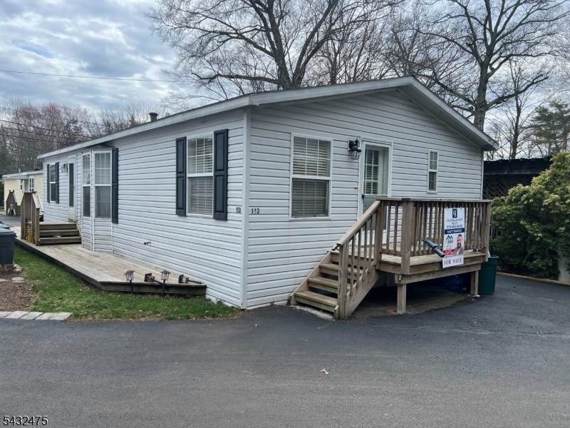 600 Pulis Ave - Photo 1