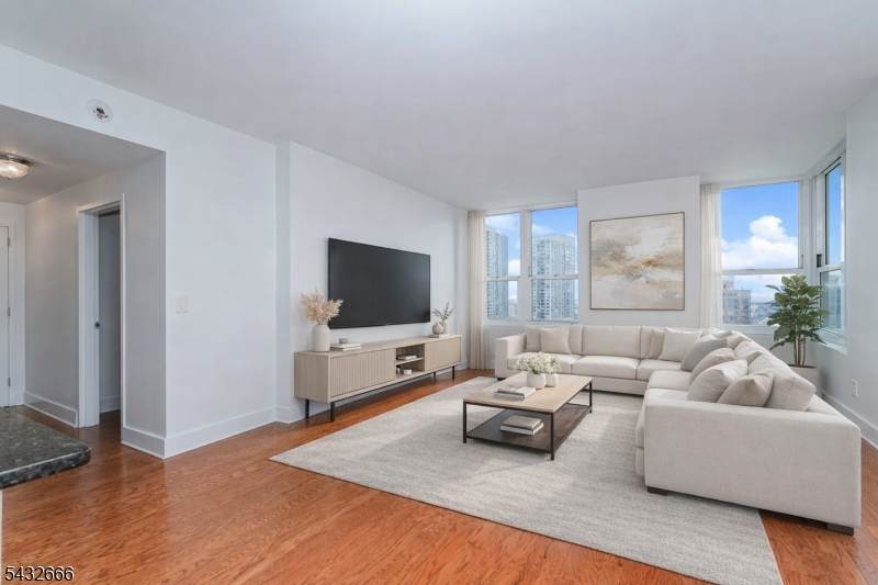 88 Morgan St - Photo 1