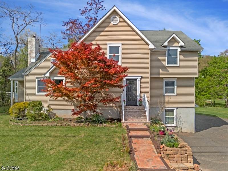1939 Fieldstone Rd - Photo 1