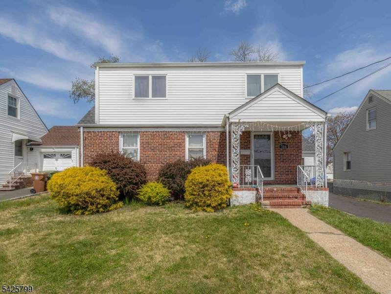 706 Keep St - Photo 1