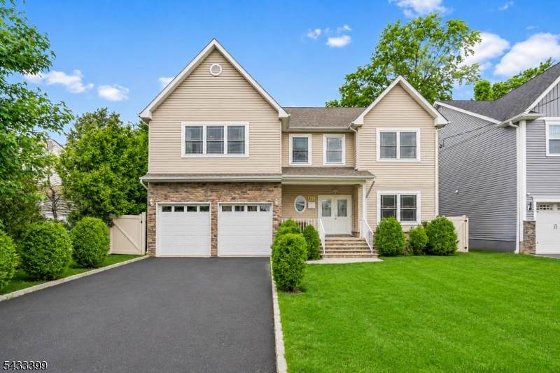 628 New Dover Rd - Photo 1