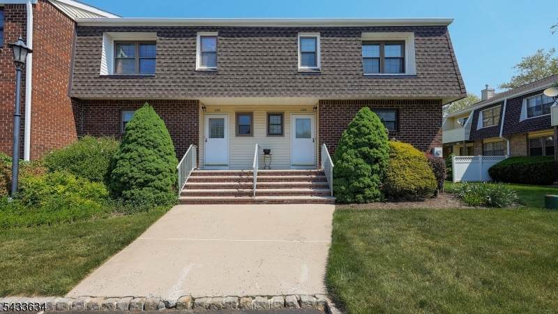 2708 Kent Place - Photo 1