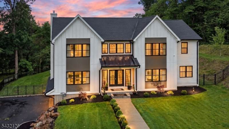 49 Upper Dr - Photo 1