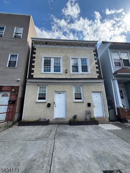 233 Rhode Island Ave - Photo 1