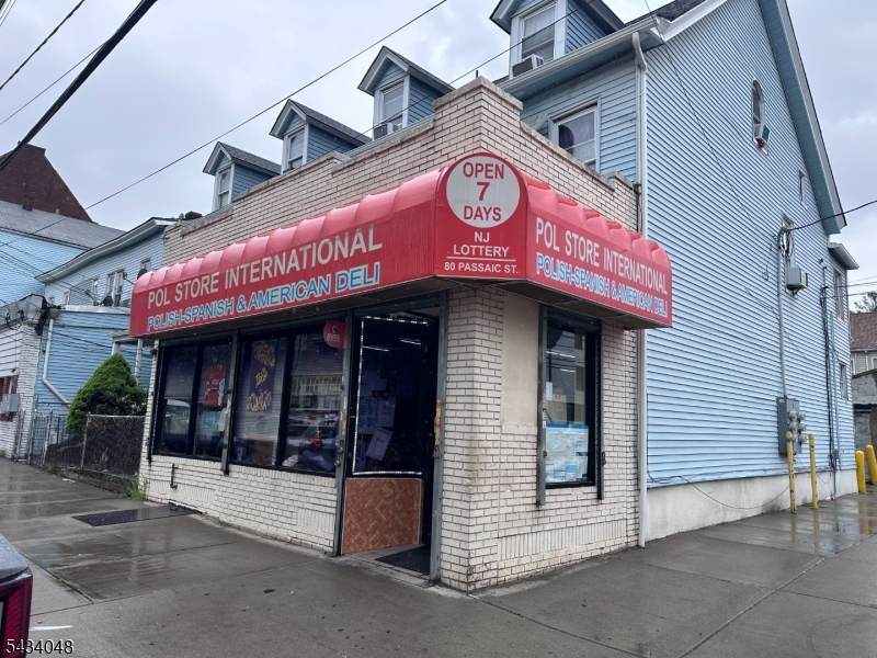 80 Passaic St - Photo 1