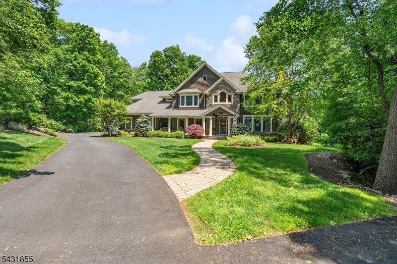 56 Pheasant Run - Photo 1
