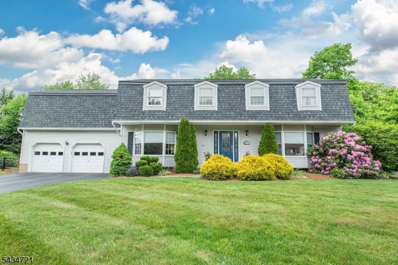 31 Yorkshire Ave - Photo 1