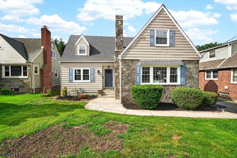 160 Elmwood Ave - Photo 1