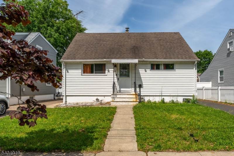 210 Buchanan St - Photo 1