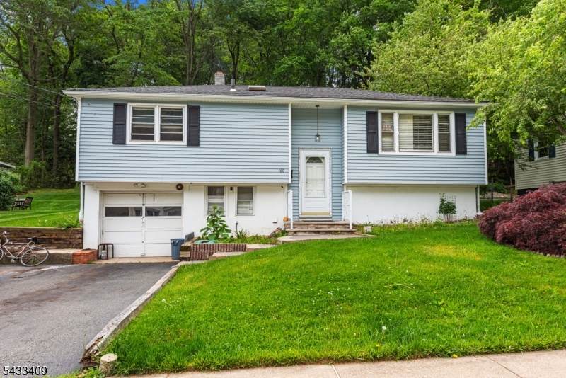 160 Brook Dr - Photo 1