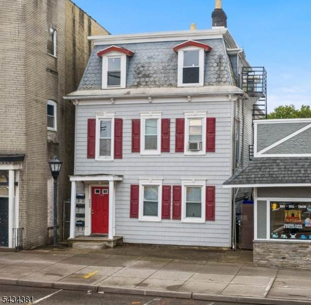 120 S Broadway - Photo 1