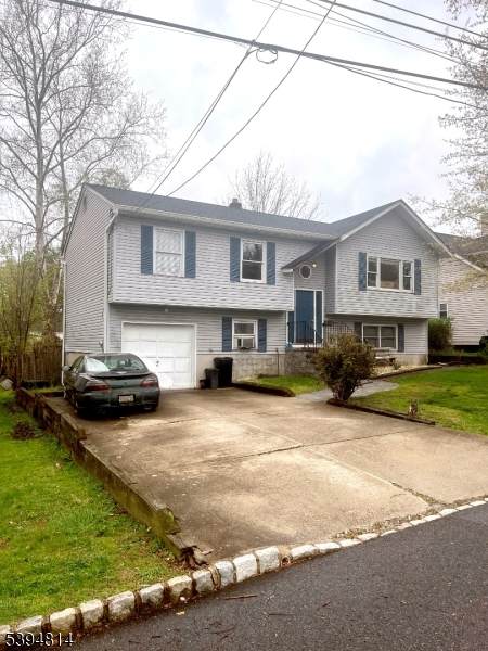93 Hiawatha Blvd - Photo 1