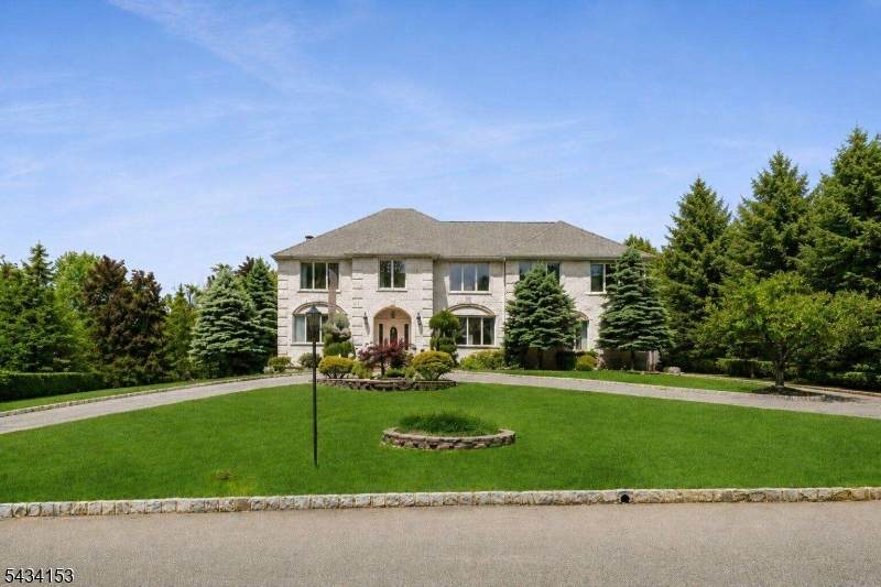 1 Winchester Dr - Photo 1