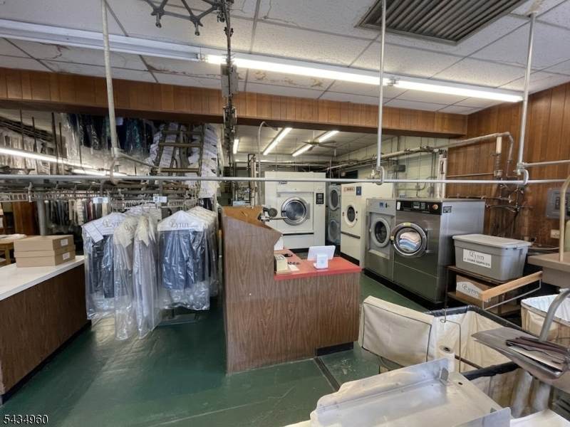 https://bt-photos.global.ssl.fastly.net/gsmls/orig_boomver_1_4030425-2.jpg