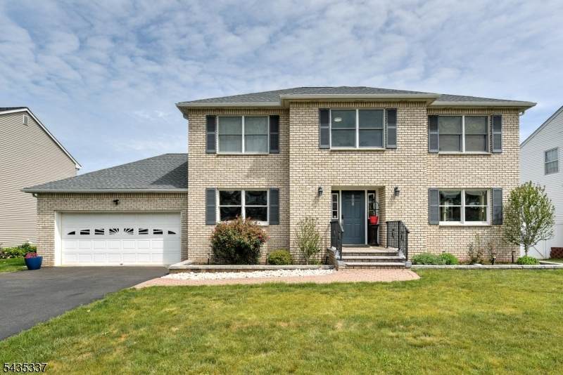 808 Columbus Ave - Photo 1